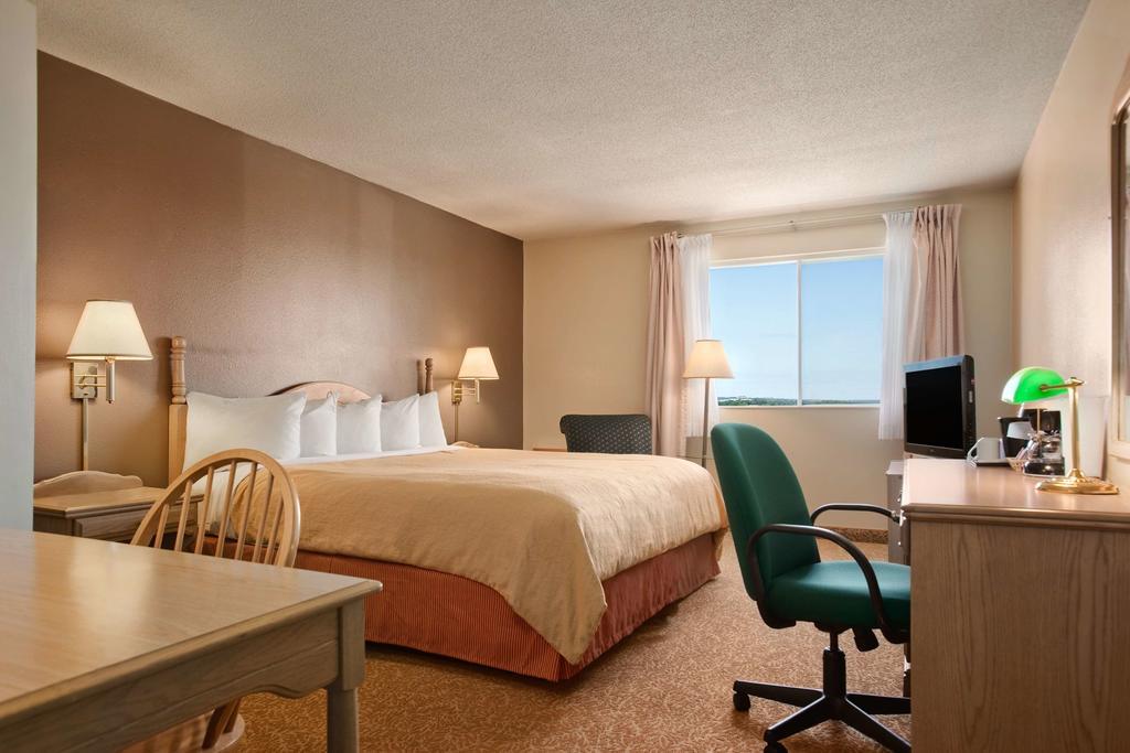 Country Inn & Suites 다트머스 외부 사진